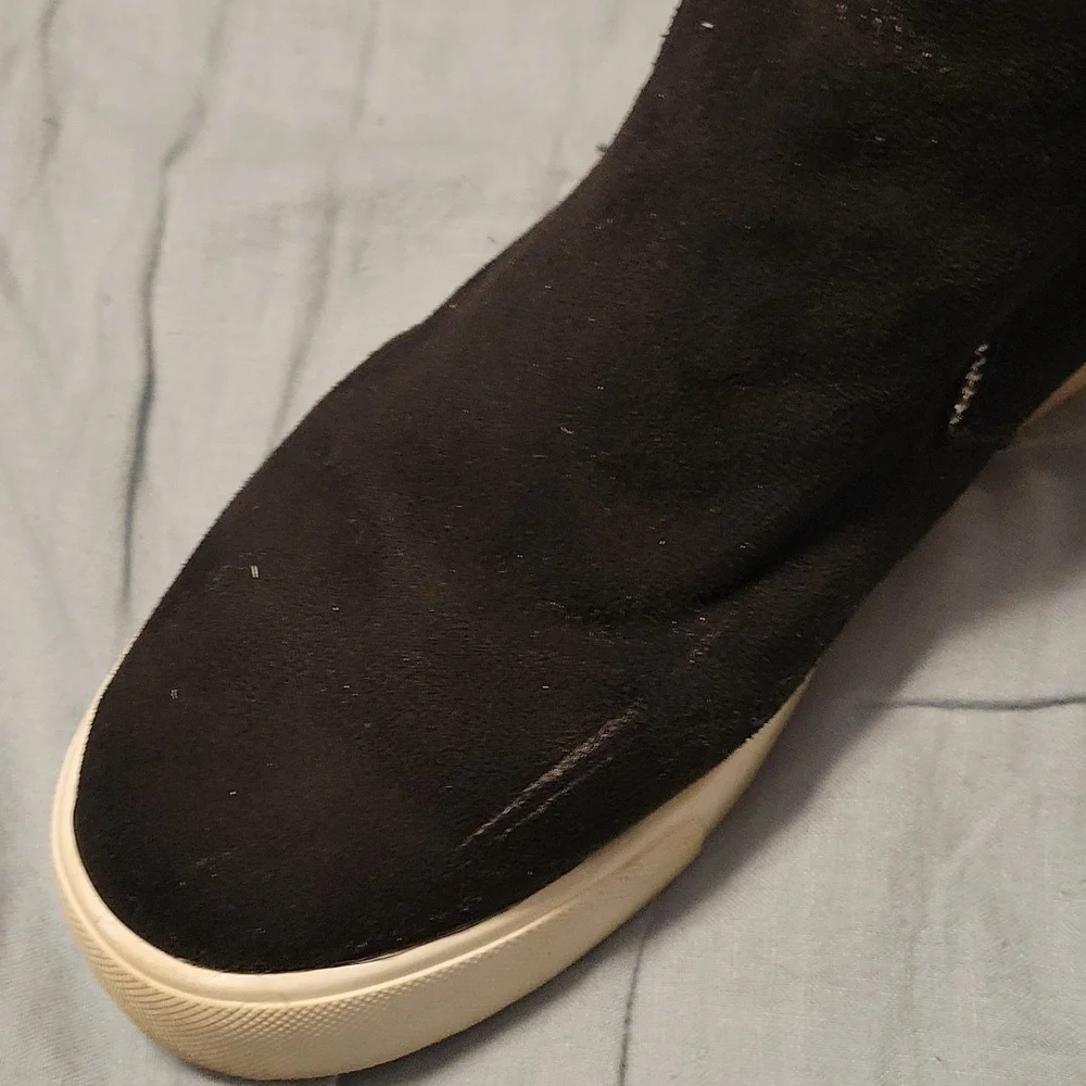 EUC Soda Black suede, faux fur zip up wedges, size 10 - Picture 6 of 6